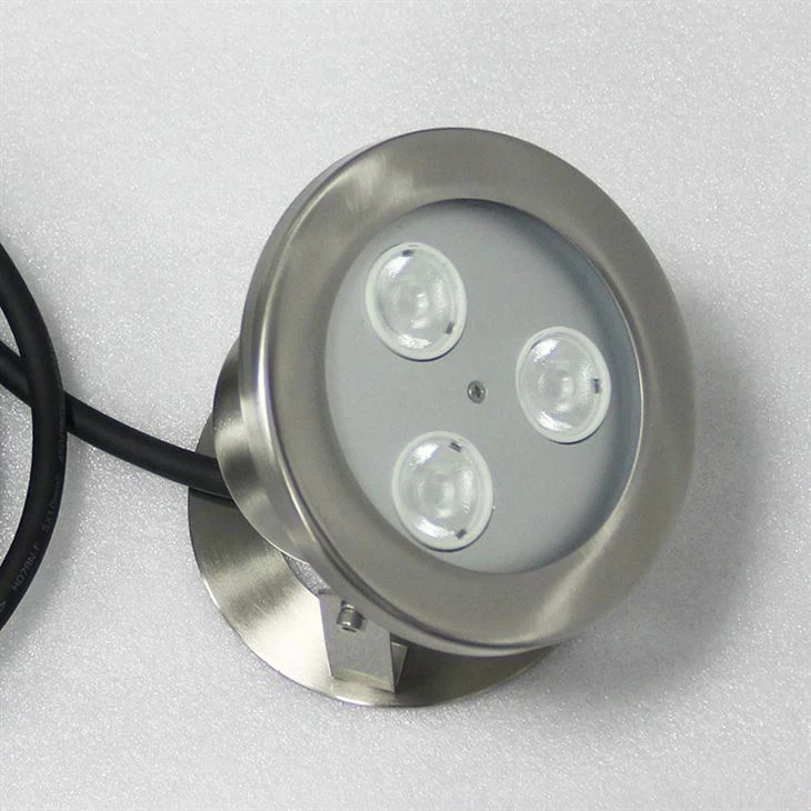 UNDERWATER rgbw LIGHT.JPG